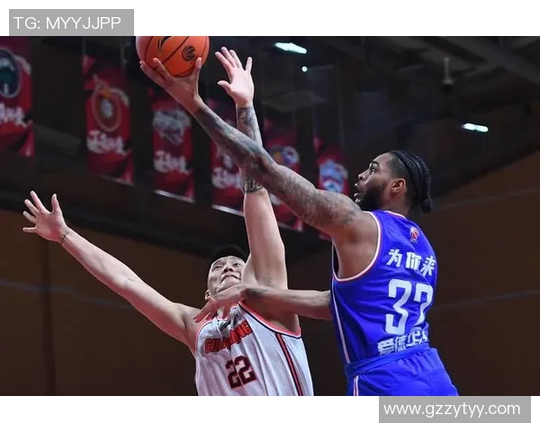 南京篮球队荣登篮球战术排行榜第二名展现强大实力与团队配合 南京篮球队荣登篮球战术排行榜第二名展现强大实力与团队配合