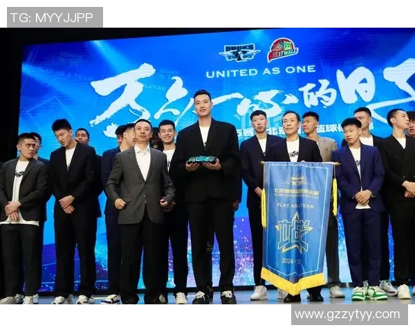 武汉篮球队实力大变革引发热议球迷期待新赛季的精彩表现