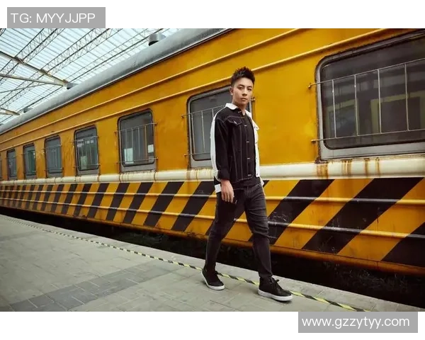 男版头像足球明星帅气风采尽显展现阳光魅力与运动激情的完美结合 男版头像足球明星帅气风采尽显展现阳光魅力与运动激情的完美结合