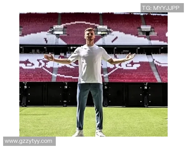 足球明星为何对飞行心存恐惧揭秘背后的心理因素与职业挑战 足球明星为何对飞行心存恐惧揭秘背后的心理因素与职业挑战