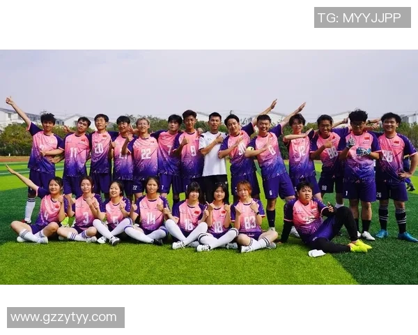 赛后分析：重庆足球队与武汉足球队的表现与状态对比探讨