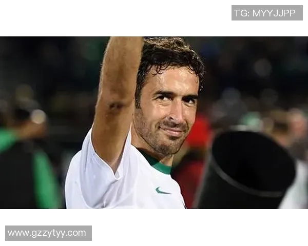 当今足球明星告别视频集锦回顾他们辉煌的职业生涯与感人瞬间 当今足球明星告别视频集锦回顾他们辉煌的职业生涯与感人瞬间